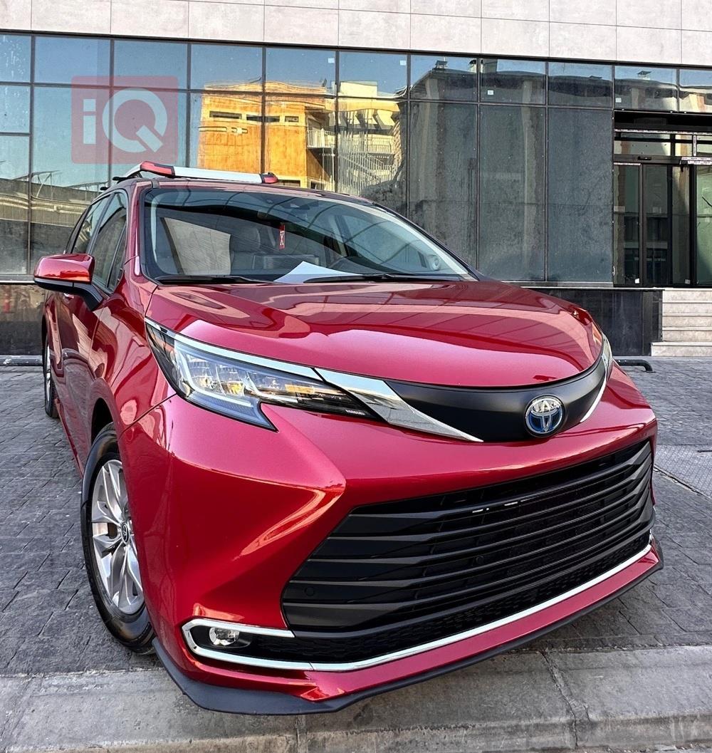 تۆیۆتا سیانا